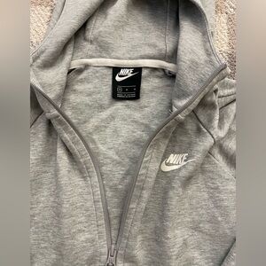 Women’s medium grey zip up sweater